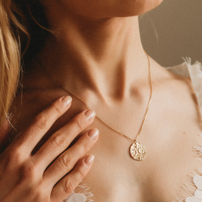 ketting goud moon goddess